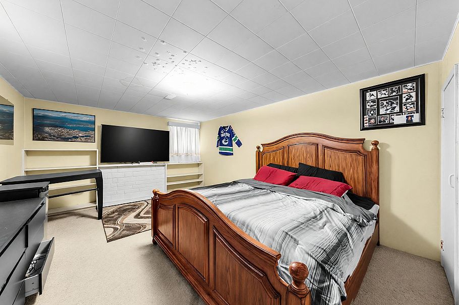 6987 Balmoral Street Vancouver, BC - 26