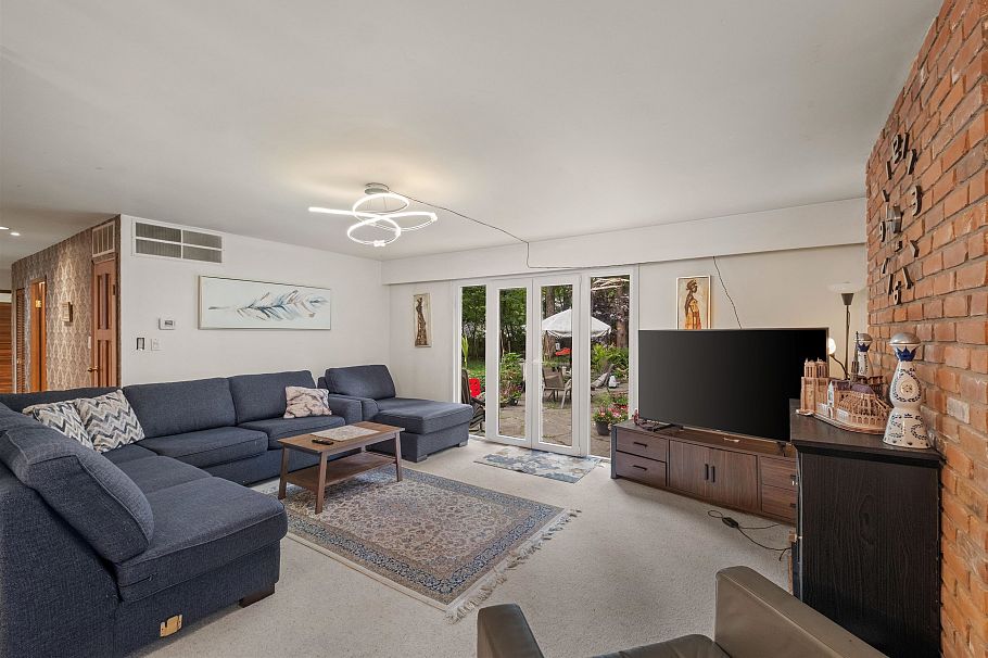 886 E 29th Street North Vancouver, BC - 4
