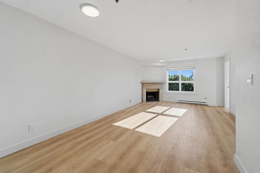 306 2928 Commercial Drive Vancouver, BC - 9