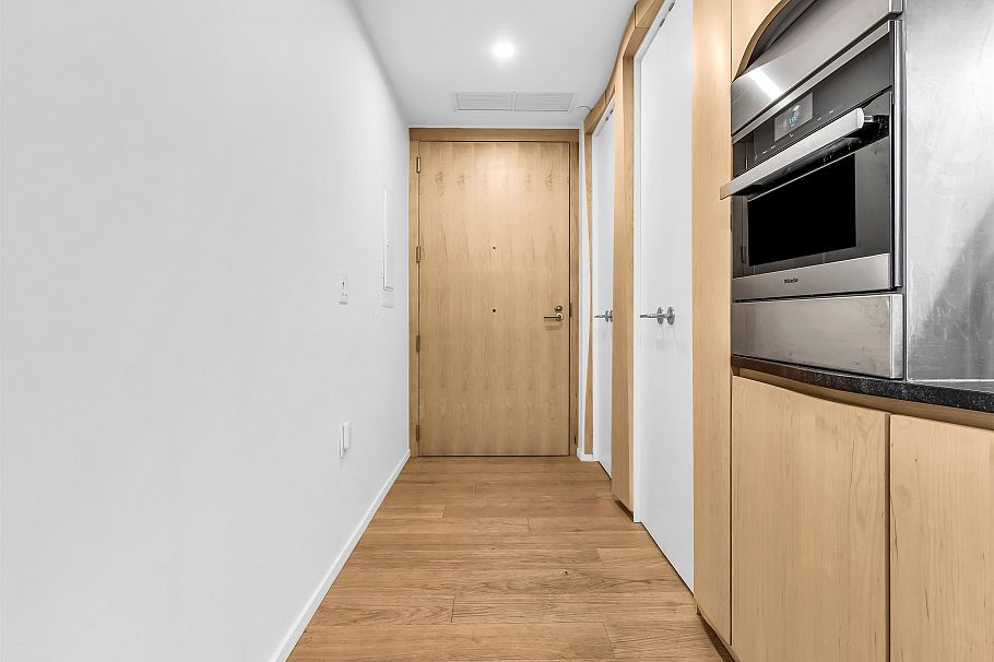 303 1568 Alberni Street Vancouver, BC - 8