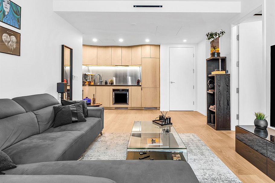 303 1568 Alberni Street Vancouver, BC - 17