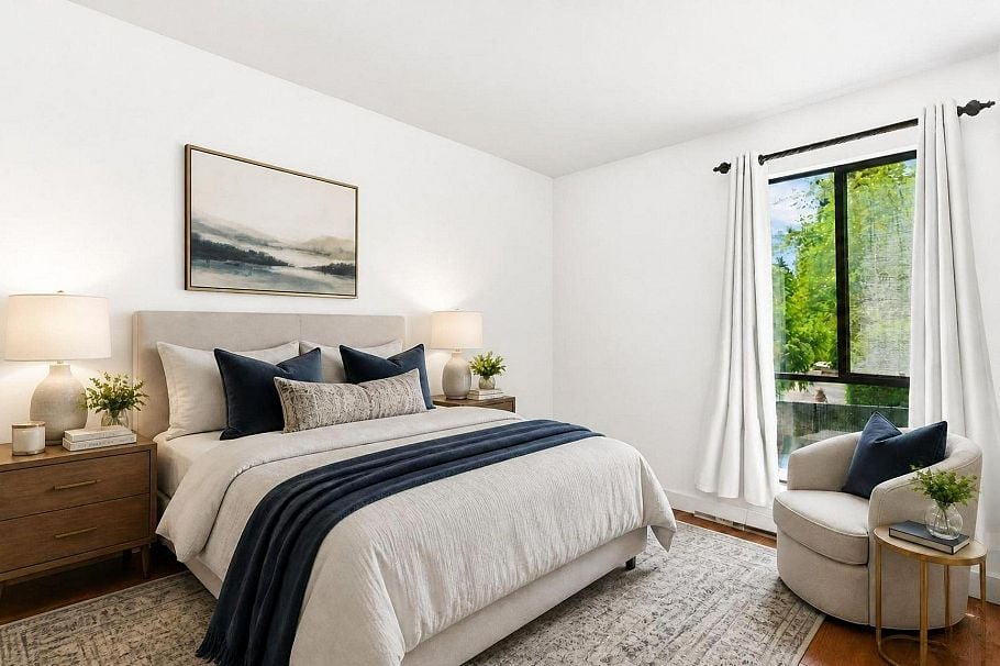 104 2181 Panorama Drive North Vancouver, BC - 4
