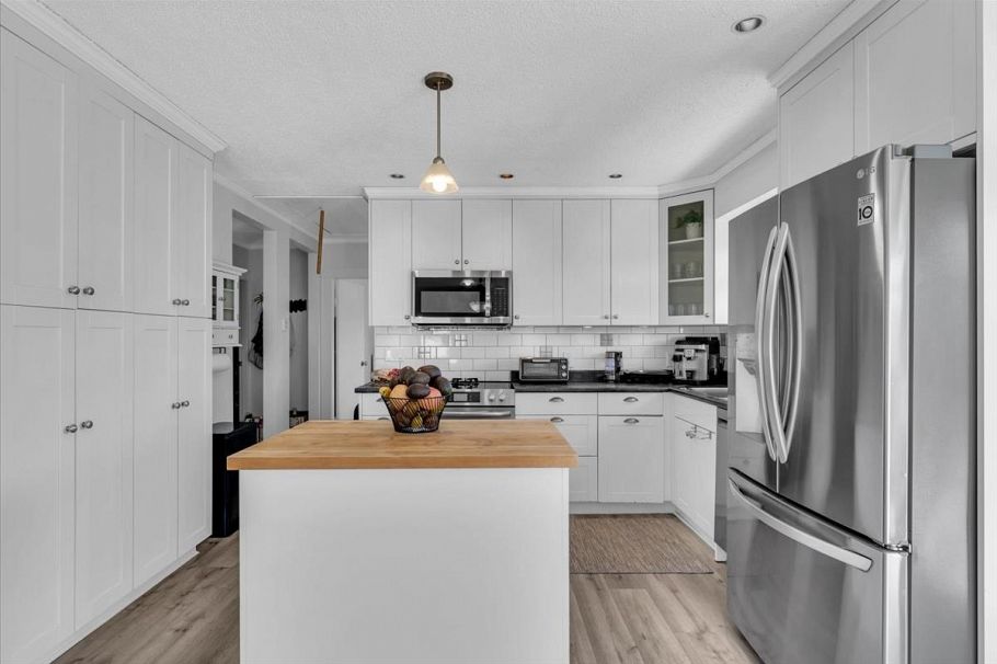 135 E 27 Street North Vancouver, BC - 9