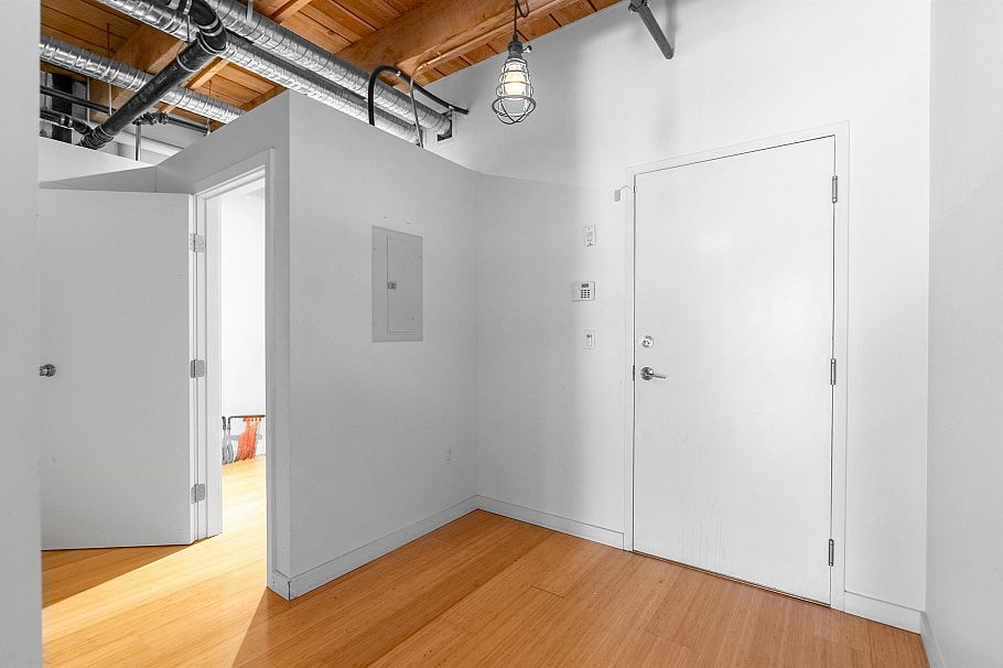 315 55 E Cordova Street Vancouver, BC - 17