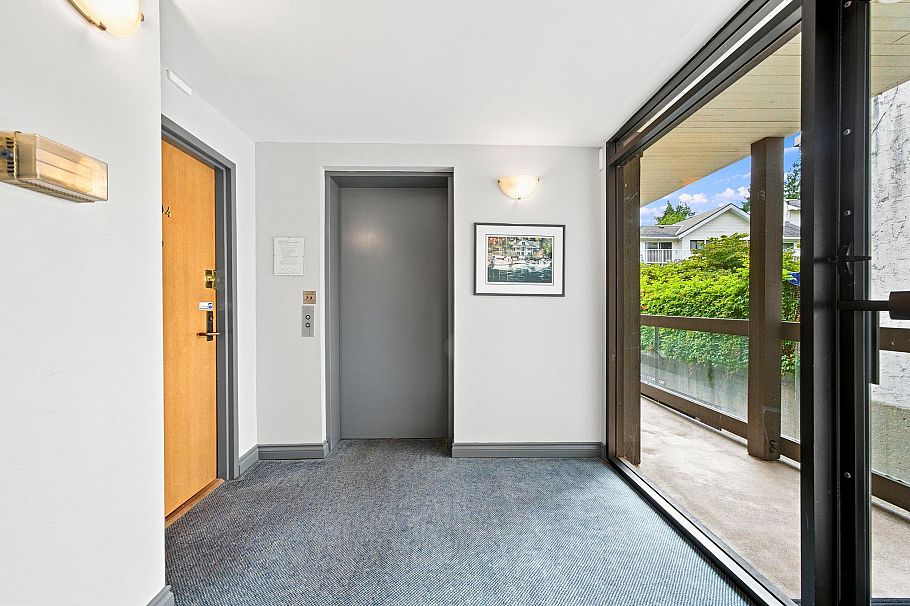 104 2181 Panorama Drive North Vancouver, BC - 13