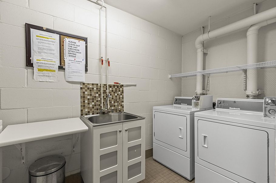 307 2335 York Avenue Vancouver, BC - 30