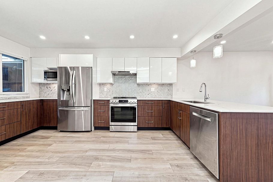 203 1513 Bowser Avenue North Vancouver, BC - 4
