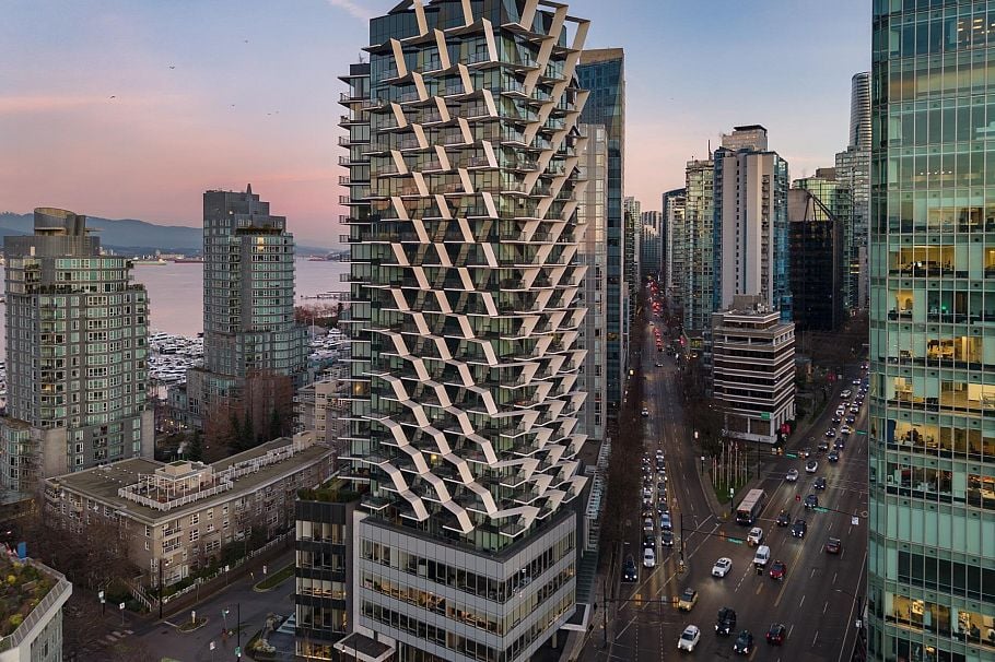 1404 620 Cardero Street Vancouver, BC - 2