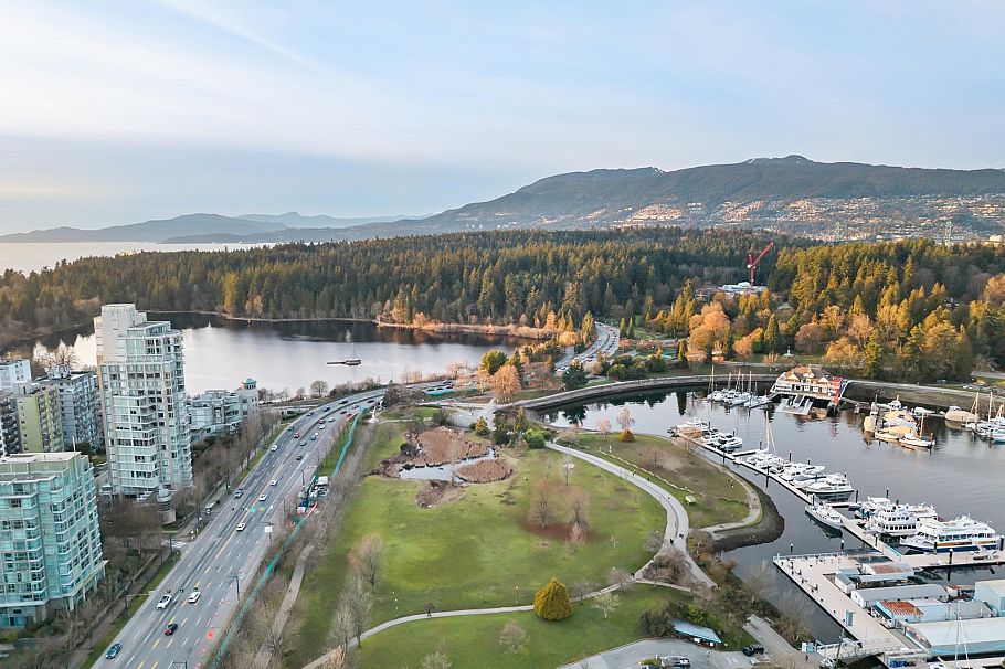 1404 620 Cardero Street Vancouver, BC - 14
