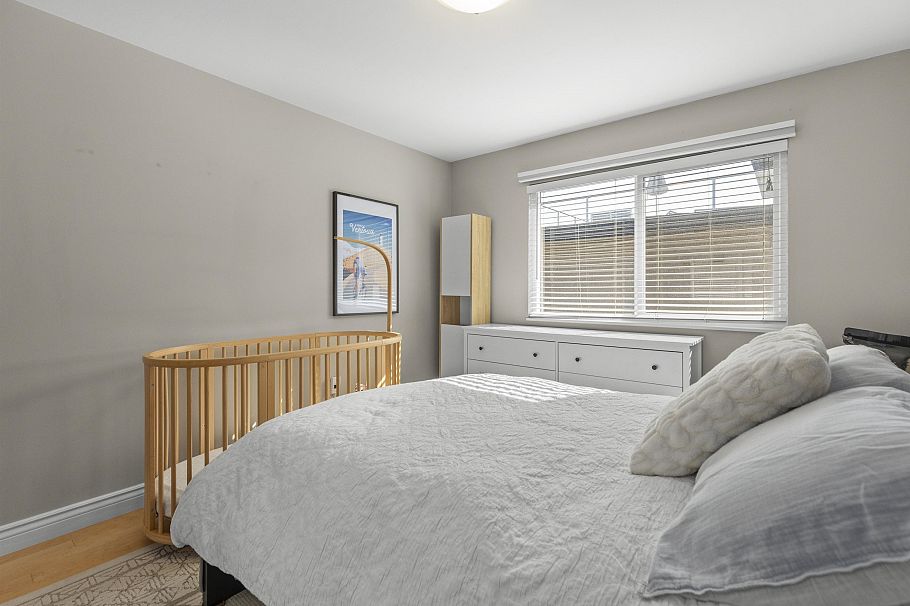 307 2335 York Avenue Vancouver, BC - 24