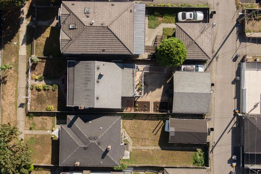 380 E 58th Avenue Vancouver, BC - 28