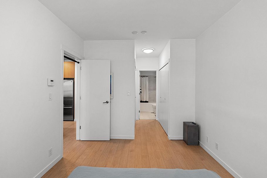 205 135 W 2nd Street North Vancouver, BC - 11