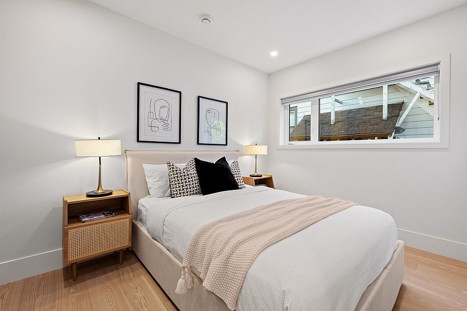 1 5034 Granville Street Vancouver, BC - 21