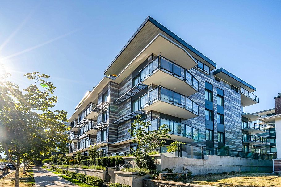 602 477 W 59th Avenue Vancouver, BC - 1