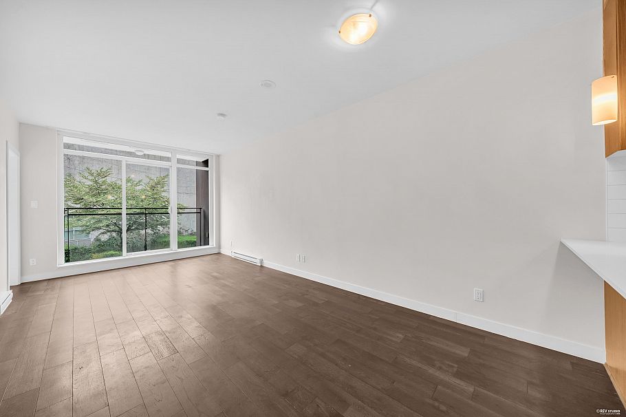 208 2321 Scotia Street Vancouver, BC - 7