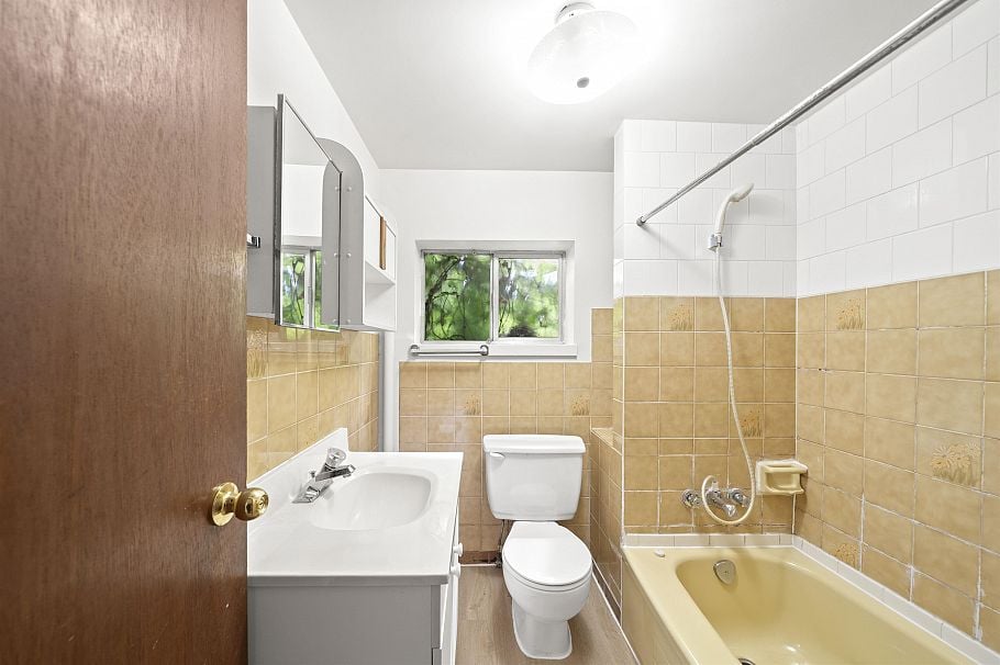942 Nanaimo Street Vancouver, BC - 19