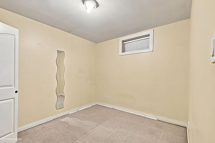 1437 E 58th Avenue Vancouver, BC - 32