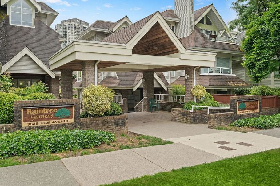 211 3628 Rae Avenue Vancouver, BC - 2