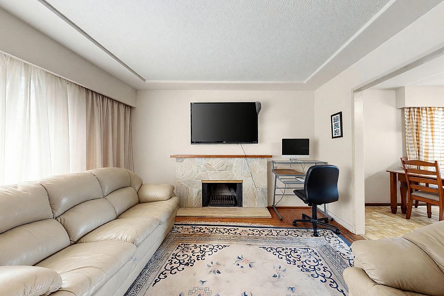 6987 Balmoral Street Vancouver, BC - 2