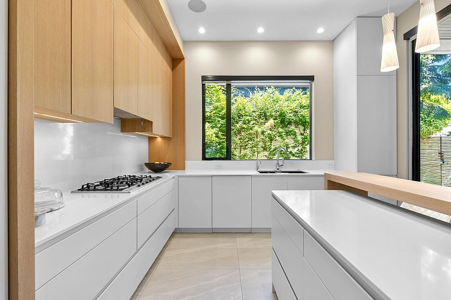 4001 W 32nd Avenue Vancouver, BC - 12