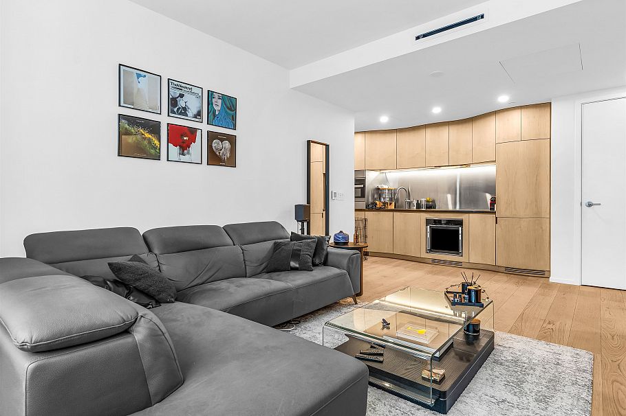 303 1568 Alberni Street Vancouver, BC - 16