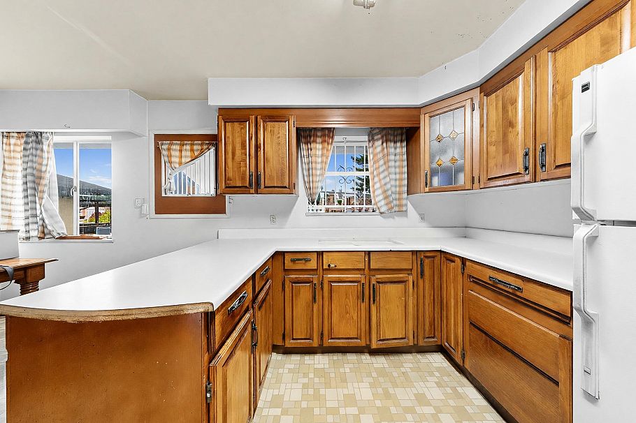 6987 Balmoral Street Vancouver, BC - 12