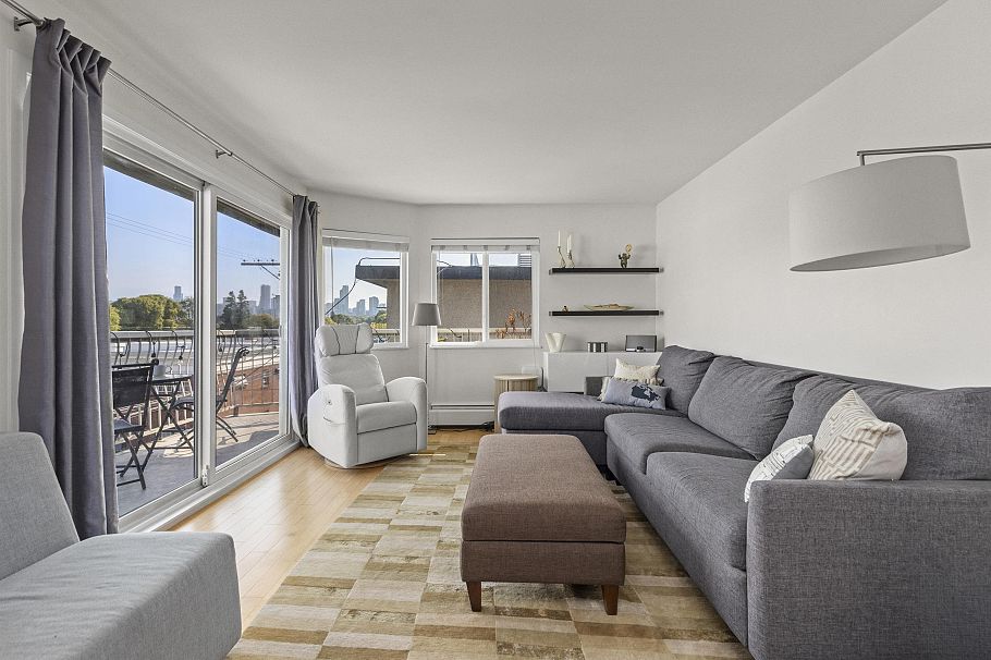 307 2335 York Avenue Vancouver, BC - 14