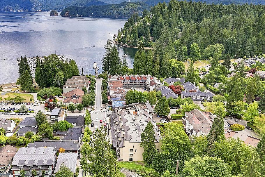 104 2181 Panorama Drive North Vancouver, BC - 26