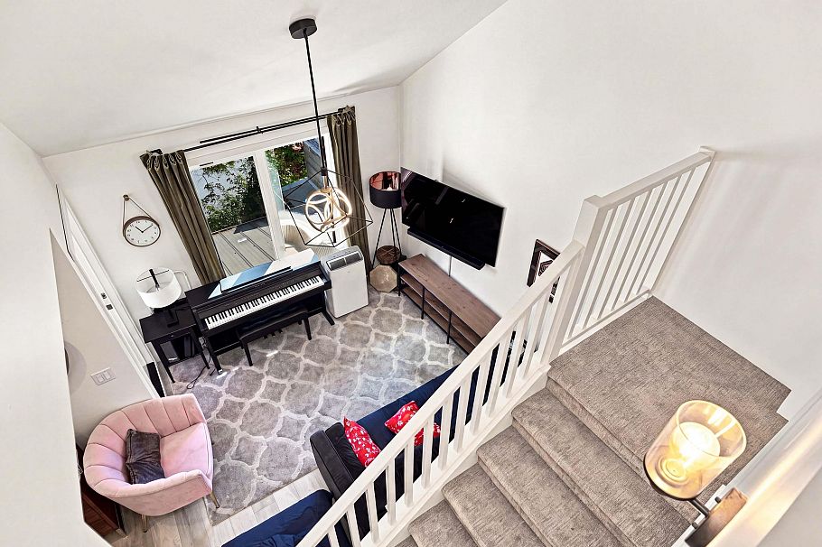 203 1513 Bowser Avenue North Vancouver, BC - 17