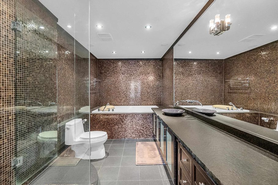 1848 W 1st Avenue Vancouver, BC - 30