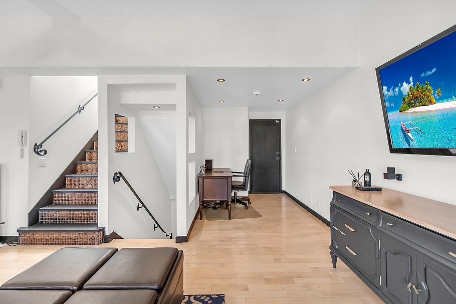 1848 W 1st Avenue Vancouver, BC - 15