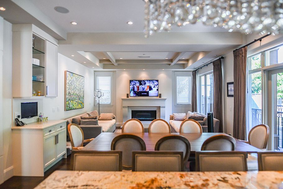 3085 W 49 Avenue Vancouver, BC - 8