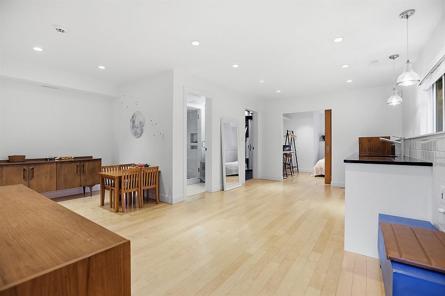 375 E 28th Avenue Vancouver, BC - 21