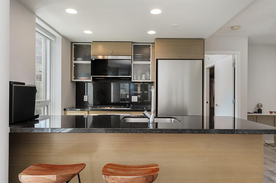 1503 833 Seymour Street Vancouver, BC - 6