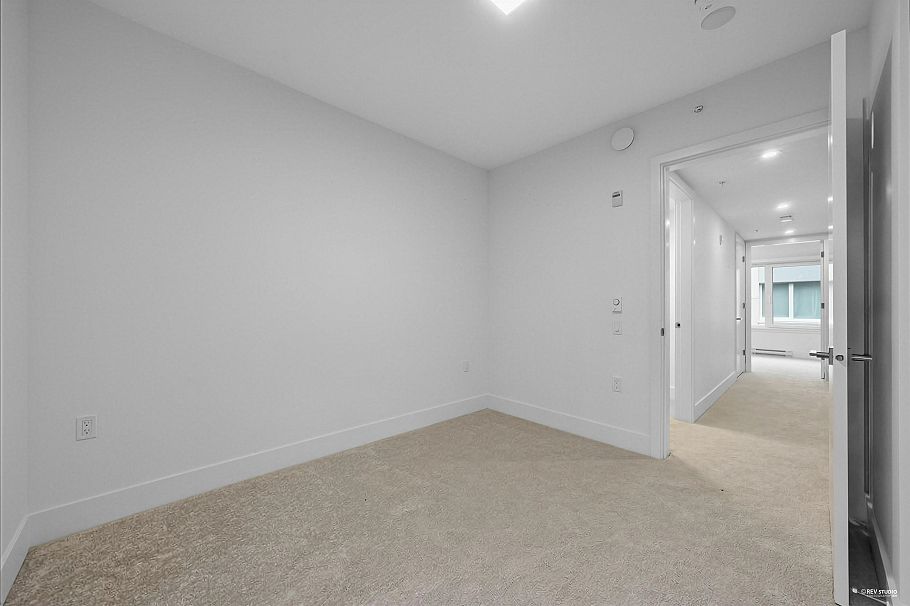 2071 E 1st Avenue Vancouver, BC - 27