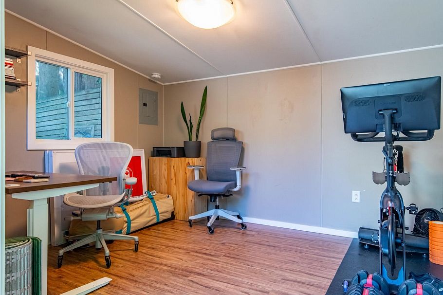 816 E 30th Avenue Vancouver, BC - 25