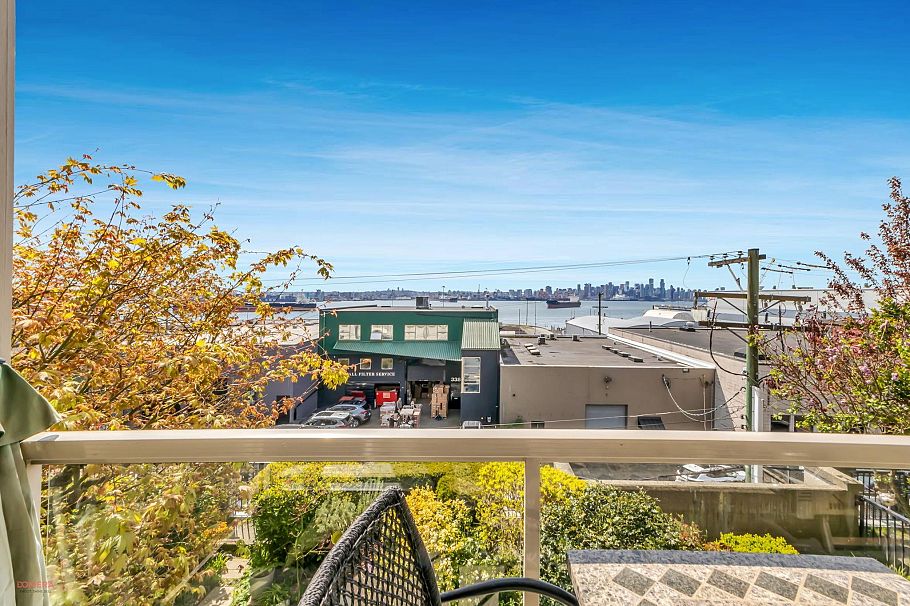208 333 E 1st Street North Vancouver, BC - 24