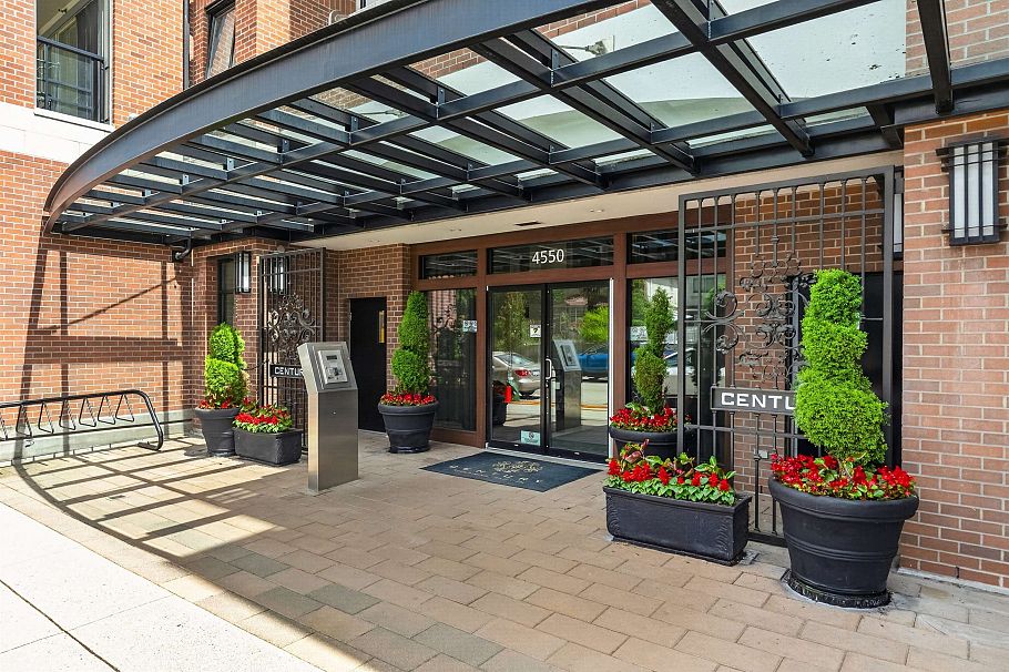 222 4550 Fraser Street Vancouver, BC - 35