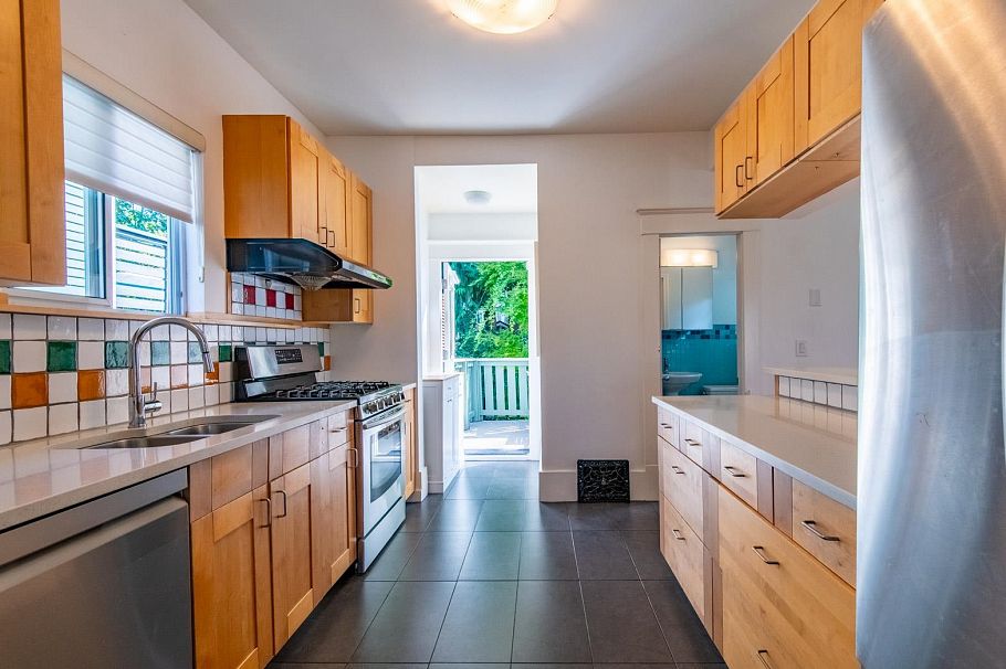 816 E 30th Avenue Vancouver, BC - 14