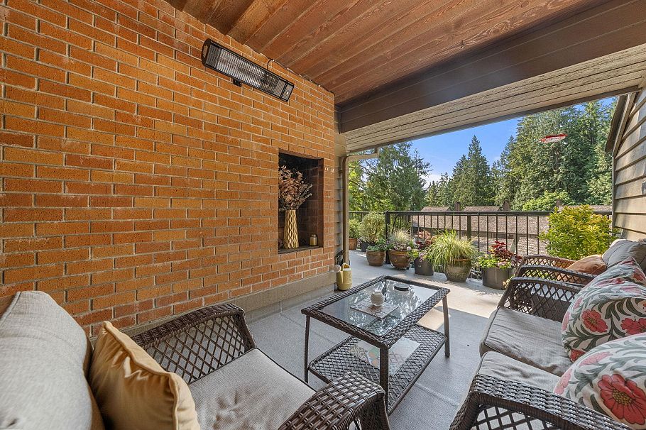 826 Frederick Road North Vancouver, BC - 16