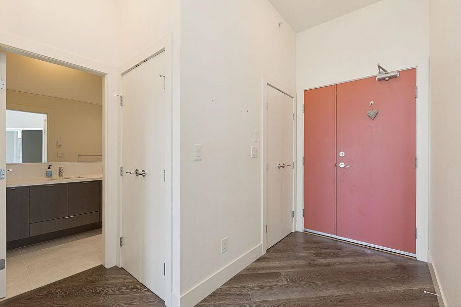 507 3602 Aldercrest Drive North Vancouver, BC - 24