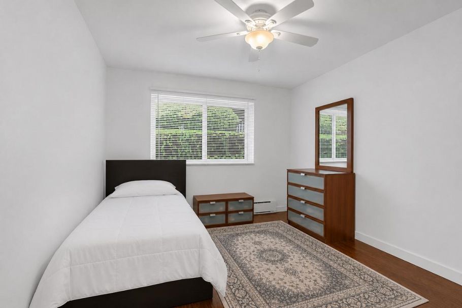 1 1420 Chesterfield Avenue North Vancouver, BC - 14