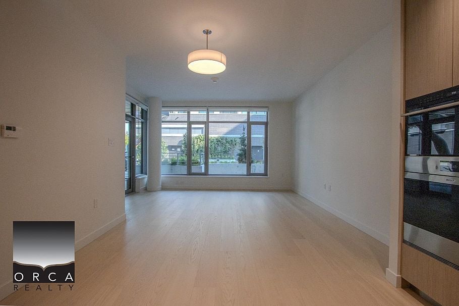107 777 HARBOUR WAY, North Vancouver BC V7P 0G2 North Vancouver, BC - 4