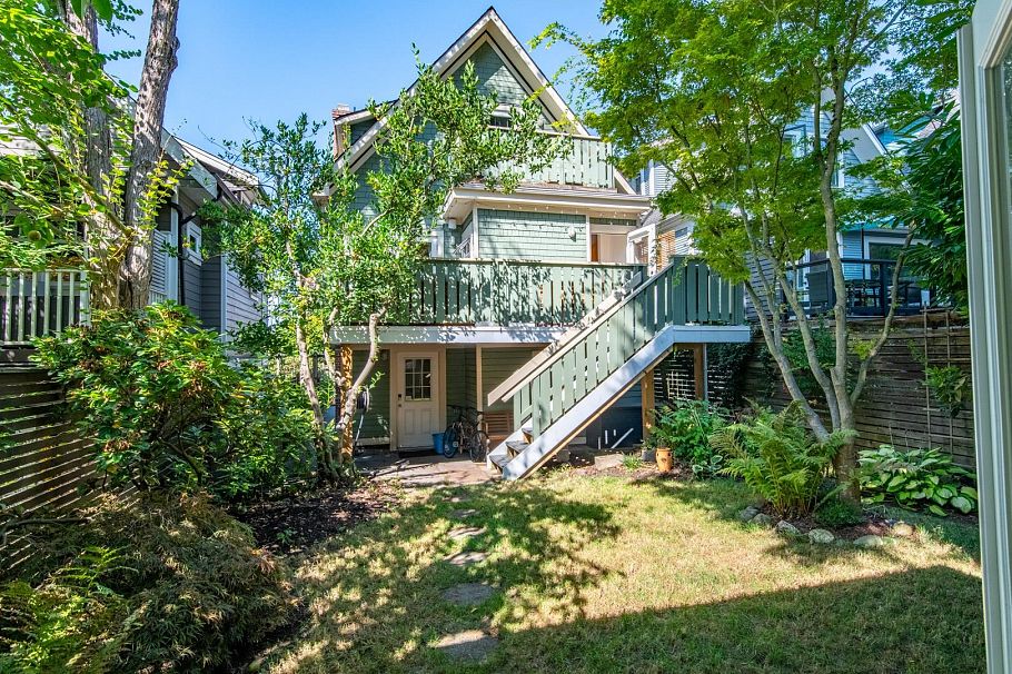 816 E 30th Avenue Vancouver, BC - 26