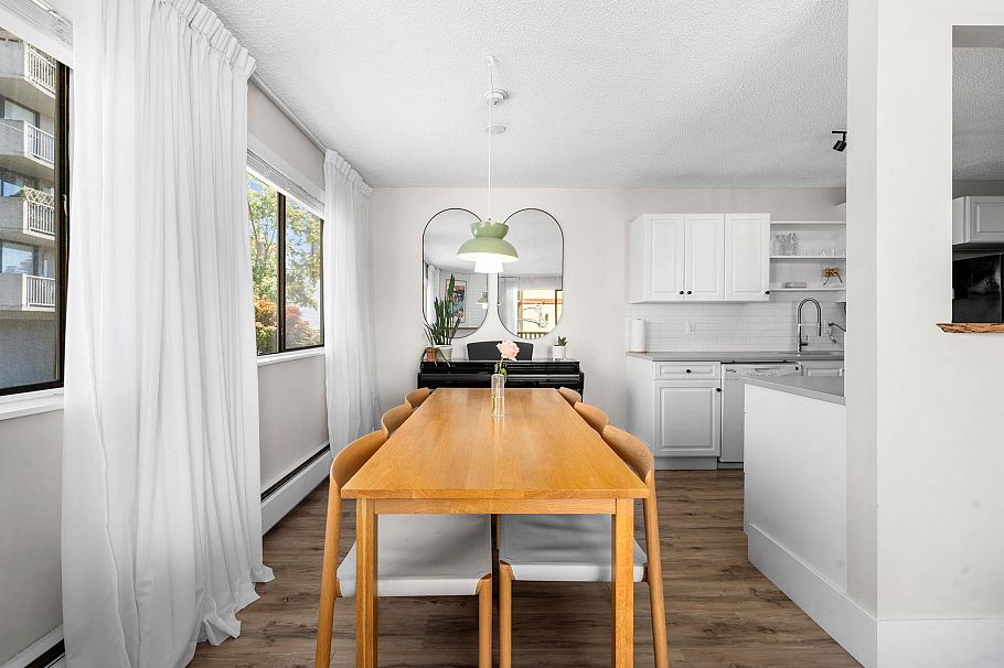 202 1610 Chesterfield Avenue North Vancouver, BC - 3