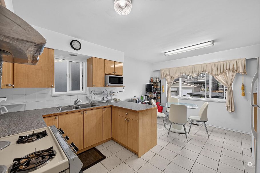 1828 Parker Street Vancouver, BC - 17