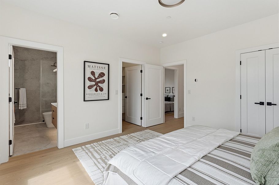 2 2258 Napier Street Vancouver, BC - 13
