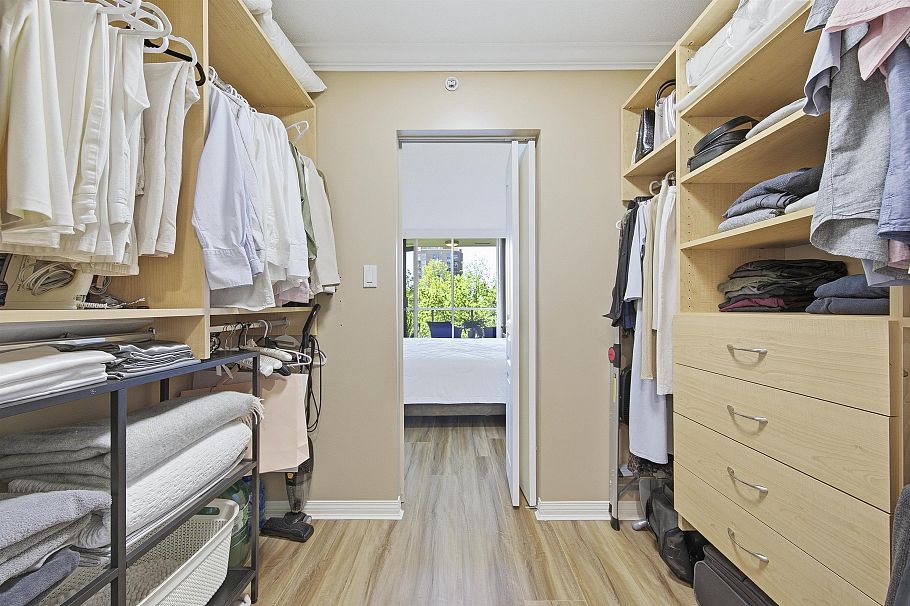 403 1575 W 10th Avenue Vancouver, BC - 17