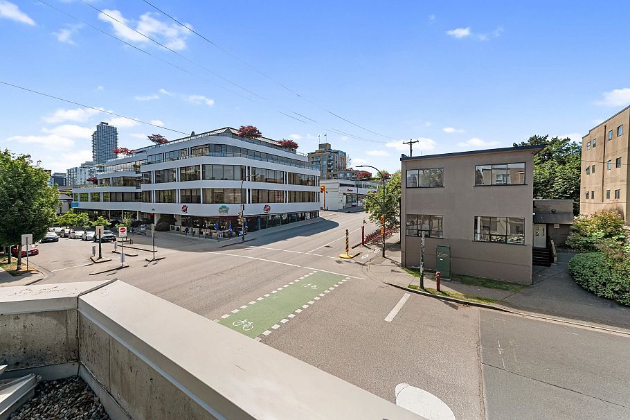 211A 1823 W 7th Avenue Vancouver, BC - 30
