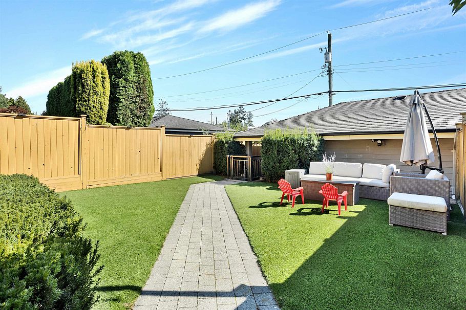 545 E 4th Street North Vancouver, BC - 19
